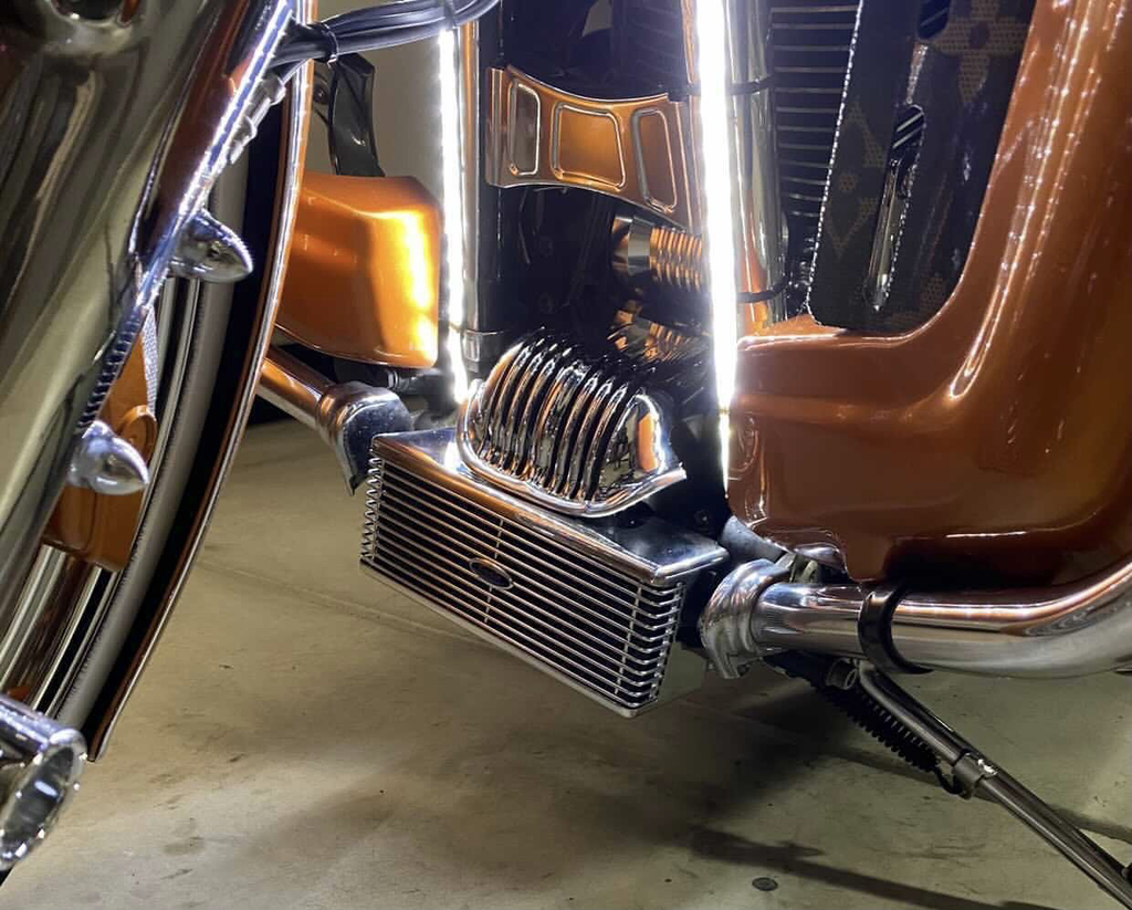 Ultracool TC Front Mount Oil Cooler for Harley-Davidson FLHR Road King / FLHRC Road King Classic & More