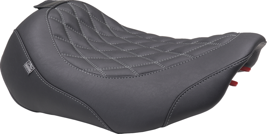 Mustang Wide Tripper™ Solo Seat