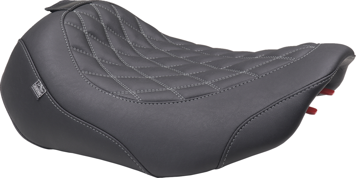 Mustang Wide Tripper™ Solo Seat