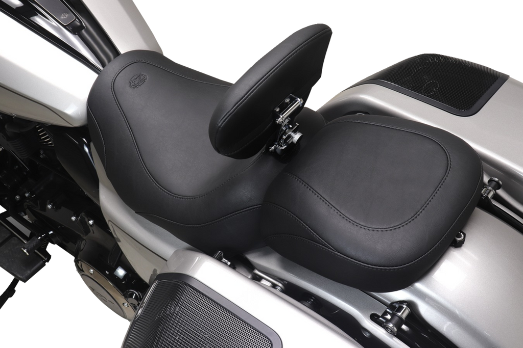 Mustang Wide Tripper™ Seat