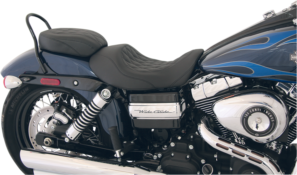 Mustang Wide Tripper™ Seat