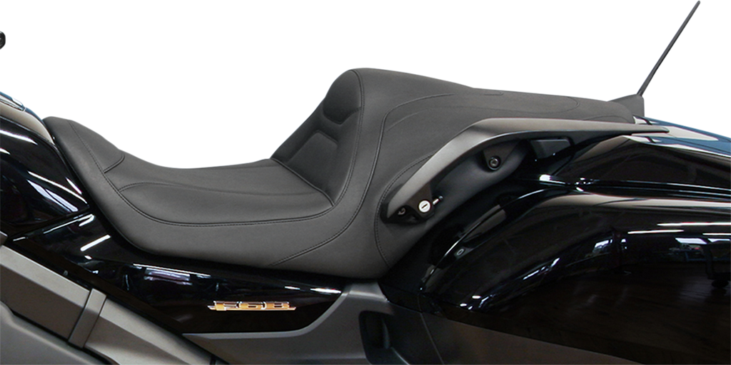 Mustang Tripper Fastback™ Seat