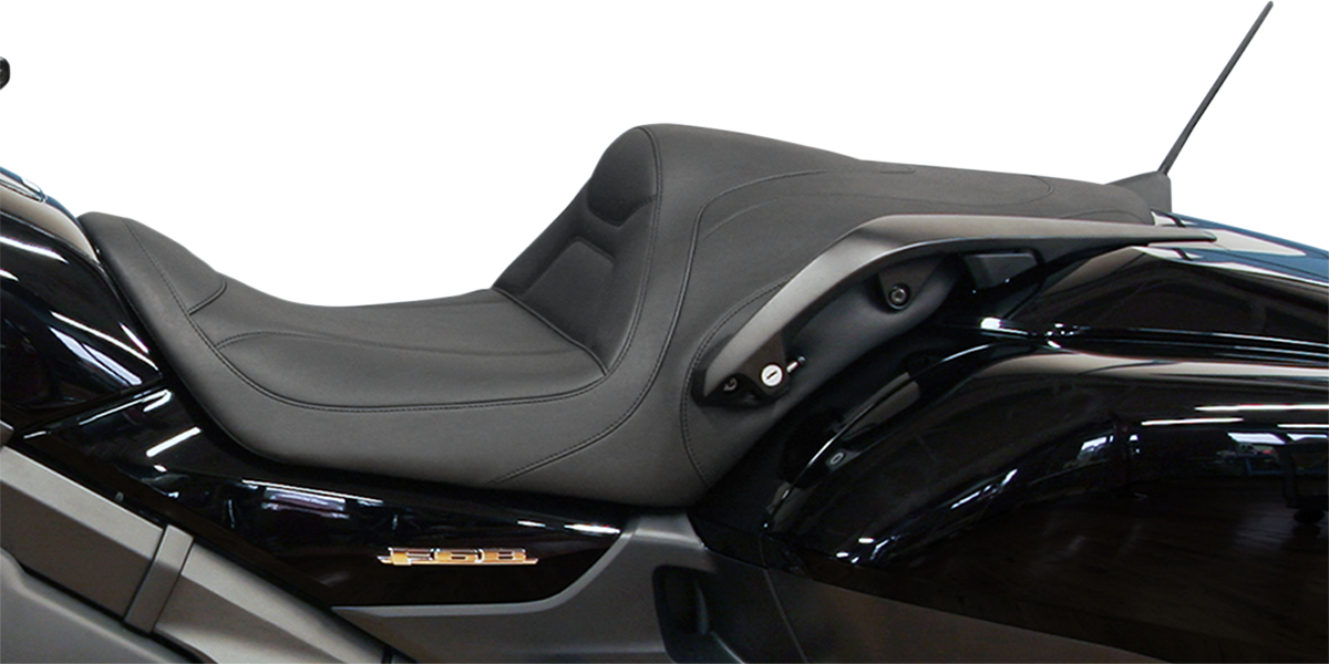 Mustang Tripper Fastback™ Seat