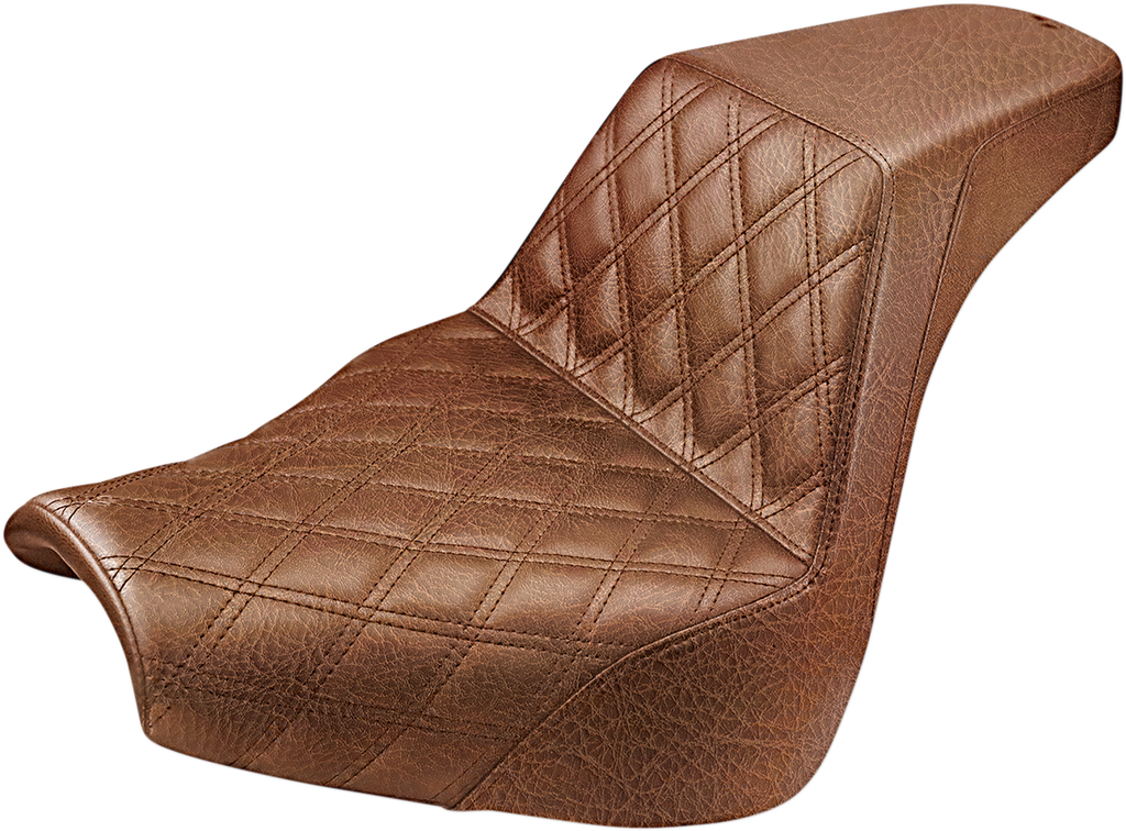 Saddlemen Step-Up Seat — Front Lattice Stitch
