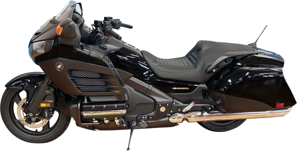 Mustang Tripper Fastback™ Seat