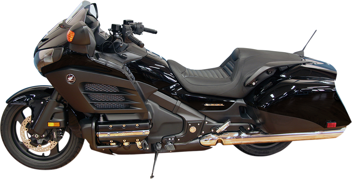 Mustang Tripper Fastback™ Seat