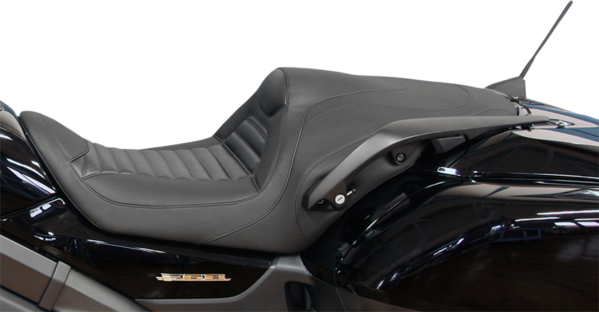 Mustang Tripper Fastback™ Seat