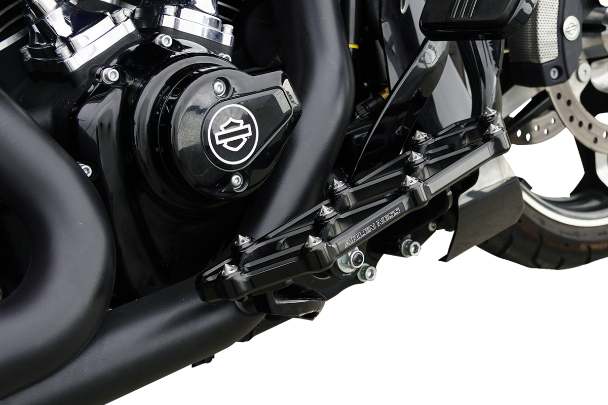 Arlen Ness Diamond Floorboards