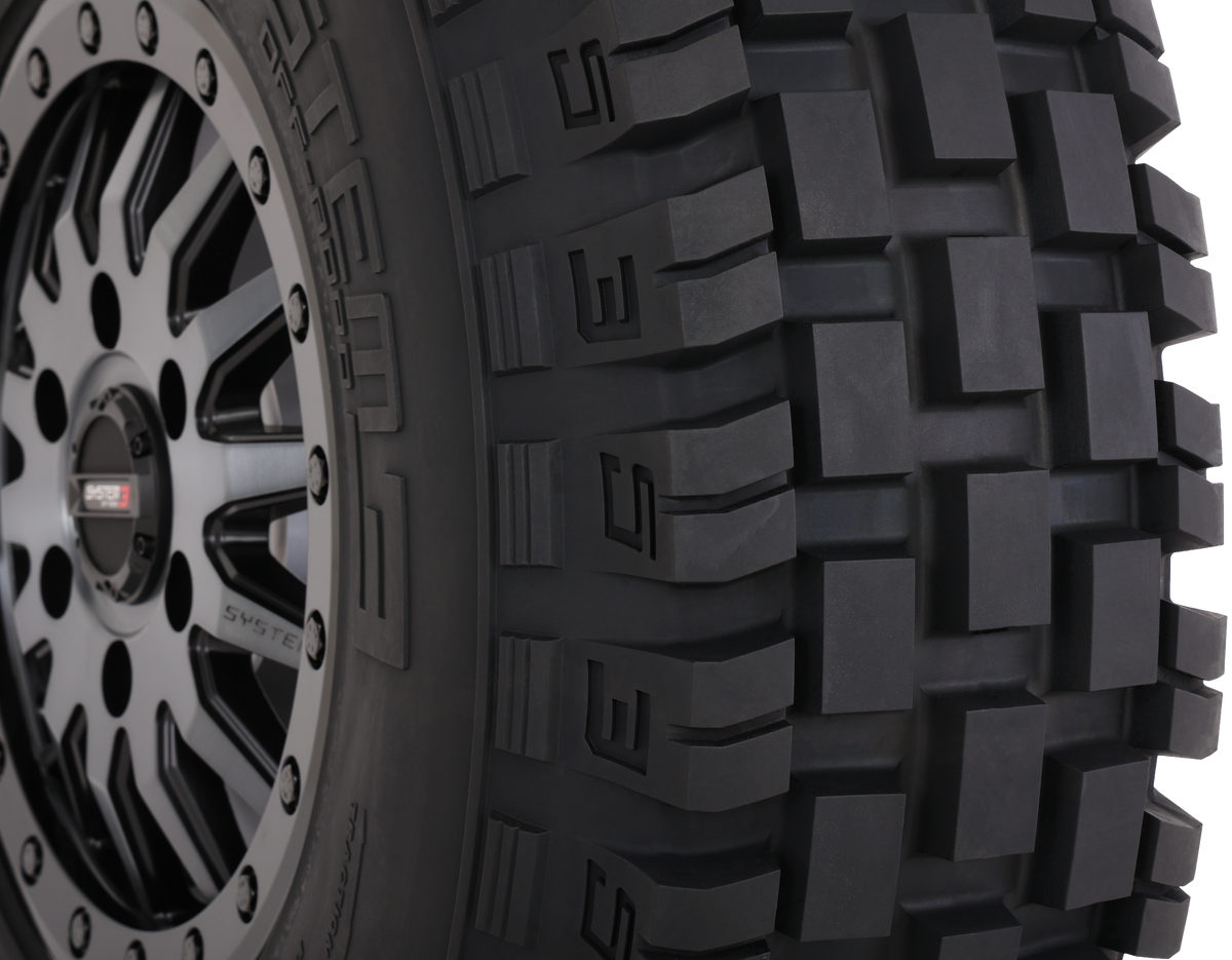 System 3 TIRE RX600 33X10R-15 S3-1566